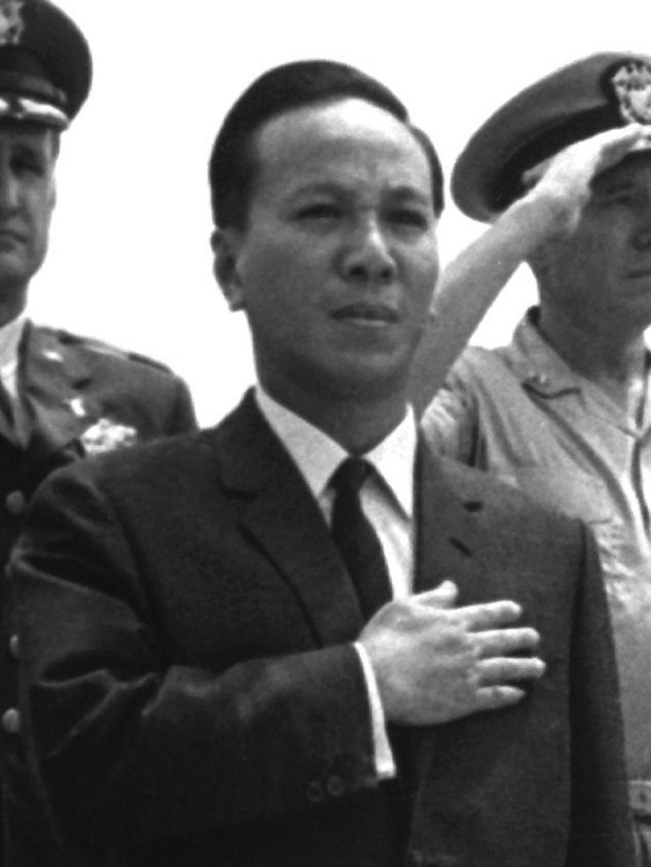 Nguyễn Văn Thiệu là ai, vai trò gì trong chính quyền Sài Gòn trước 1975 2 Nguyễn Văn Thiệu thời kỳ đầu binh nghiệp