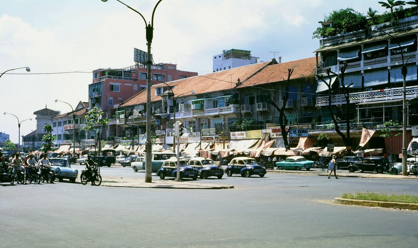 Thương xá Tax bây giờ là gì: biểu tượng Nguyễn Huệ và khoảng trống đô thị 14 Đại lộ Lê Lợi trong khung cảnh Sài Gòn xưa