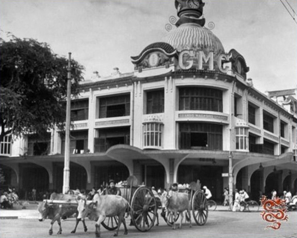Thương xá Tax bây giờ là gì: biểu tượng Nguyễn Huệ và khoảng trống đô thị 21 Thương xá Tax trước thời điểm tháo dỡ năm 2016