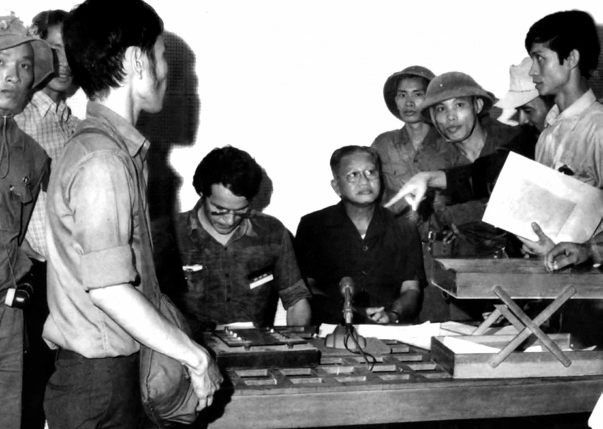 Dương Văn Minh sau 1975: người đọc tuyên bố đầu hàng và khoảng lặng cuối đời 18 Đài phát thanh Sài Gòn trong ngày 30 tháng 4 năm 1975